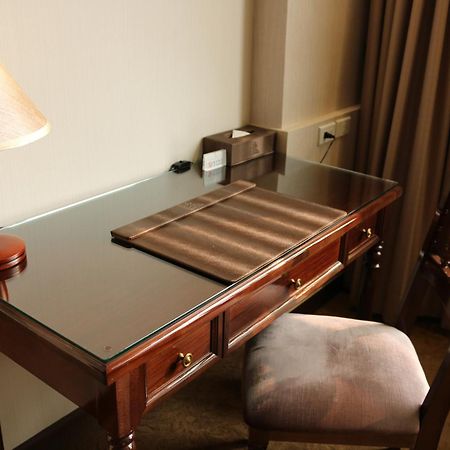 Royal Chiayi Hotel Exterior foto